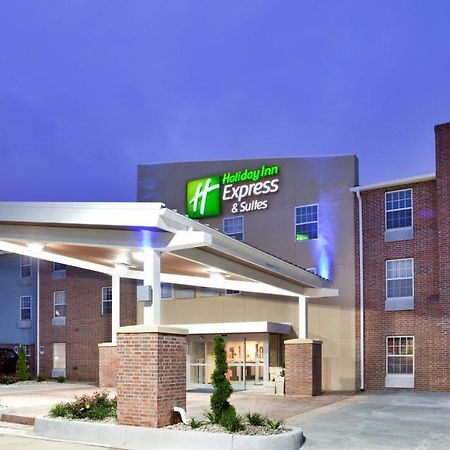 Holiday Inn Express Hotel & Suites North Kansas City By Ihg Esterno foto