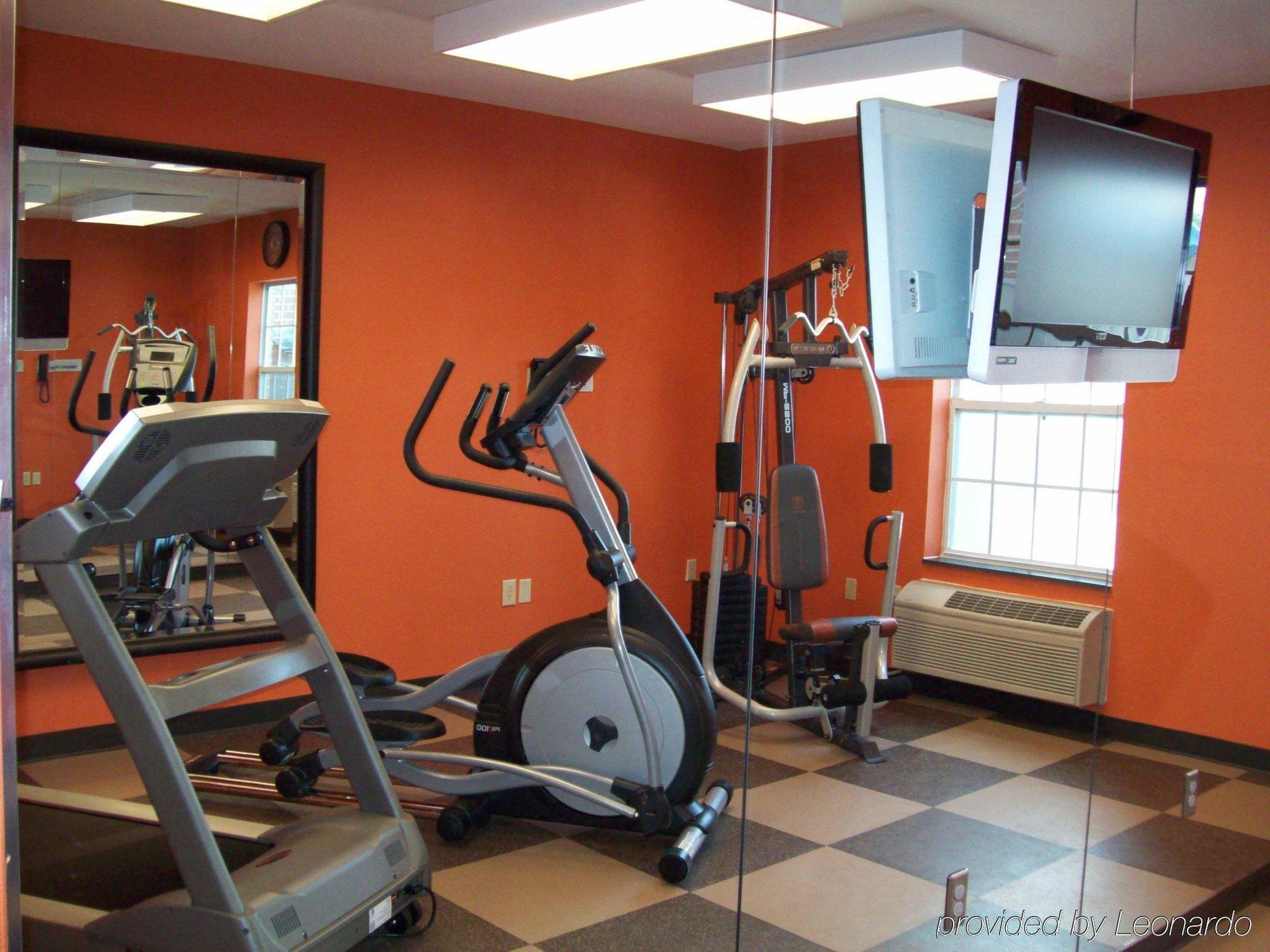 Holiday Inn Express Hotel & Suites North Kansas City By Ihg Servizi foto