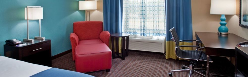 Holiday Inn Express Hotel & Suites North Kansas City By Ihg Esterno foto