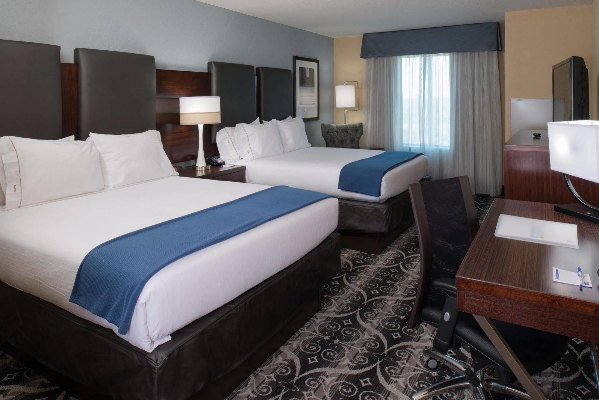 Holiday Inn Express Hotel & Suites North Kansas City By Ihg Esterno foto