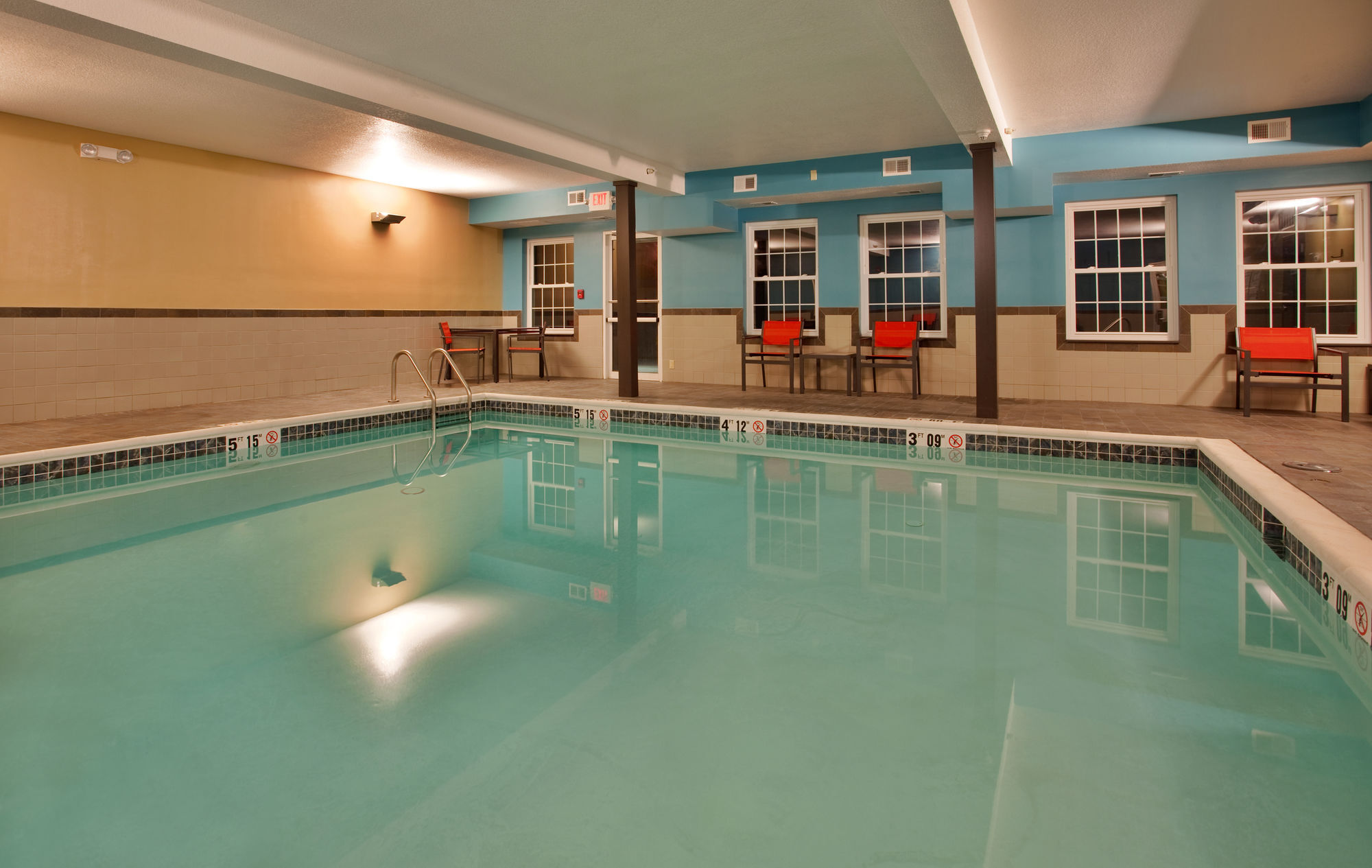 Holiday Inn Express Hotel & Suites North Kansas City By Ihg Esterno foto