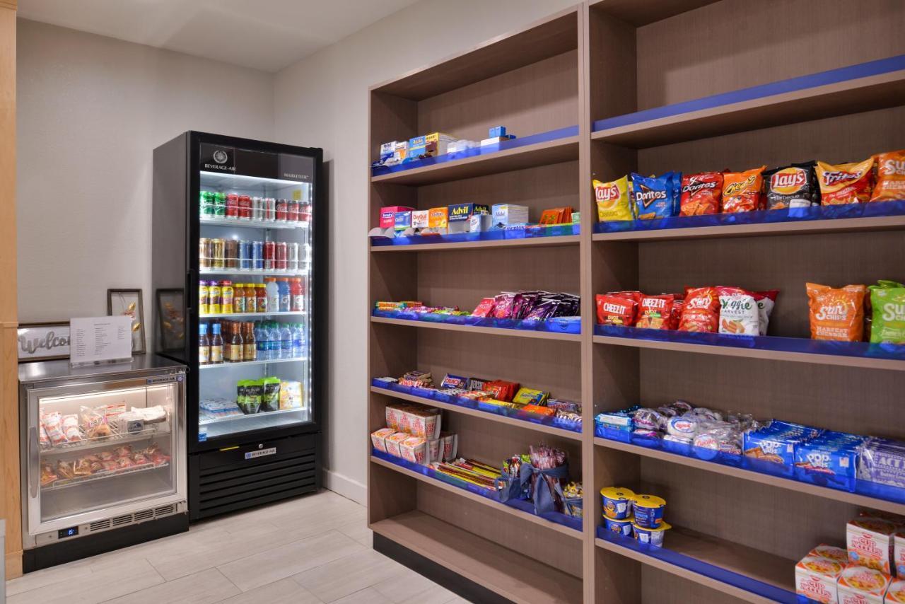 Holiday Inn Express Hotel & Suites North Kansas City By Ihg Esterno foto