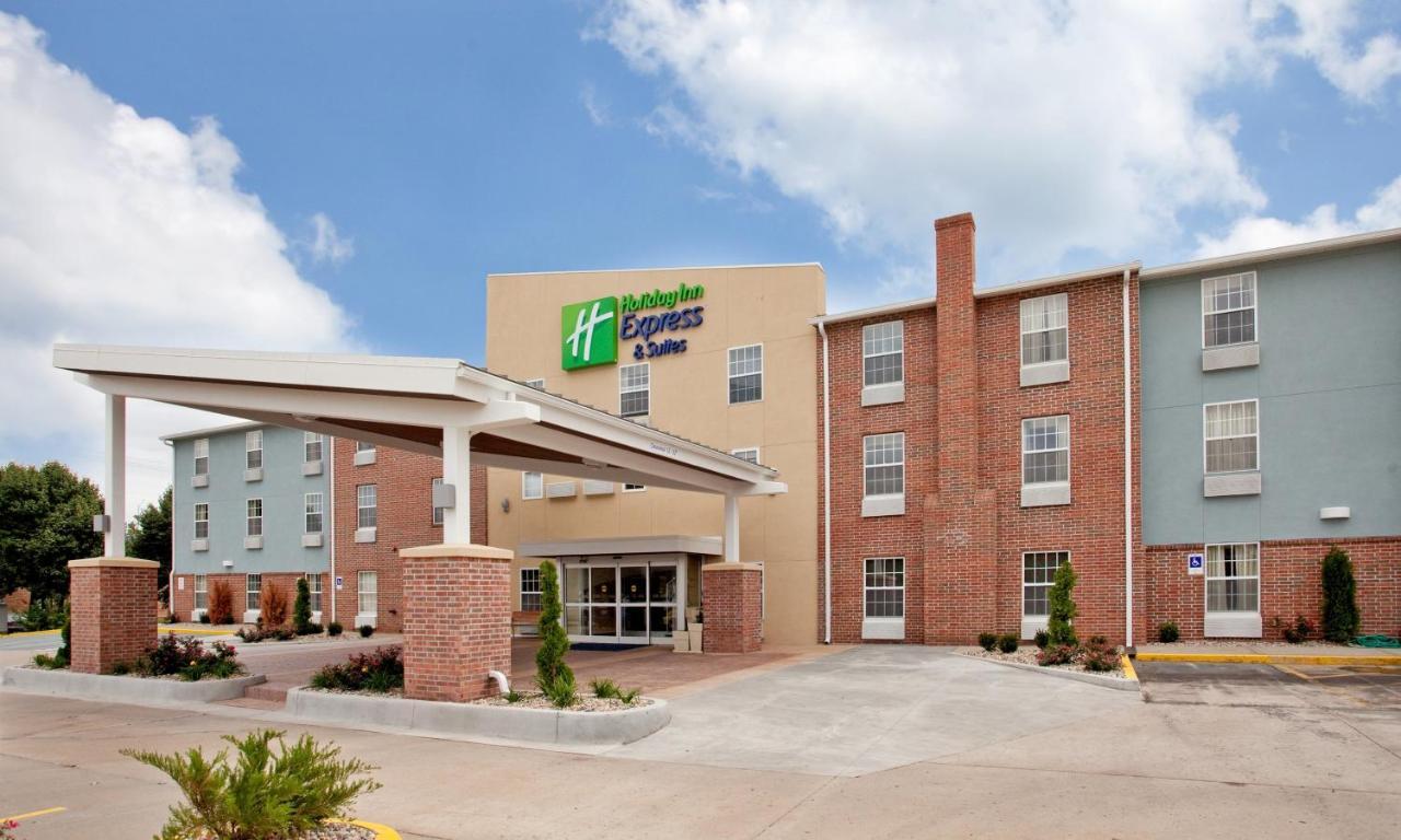 Holiday Inn Express Hotel & Suites North Kansas City By Ihg Esterno foto